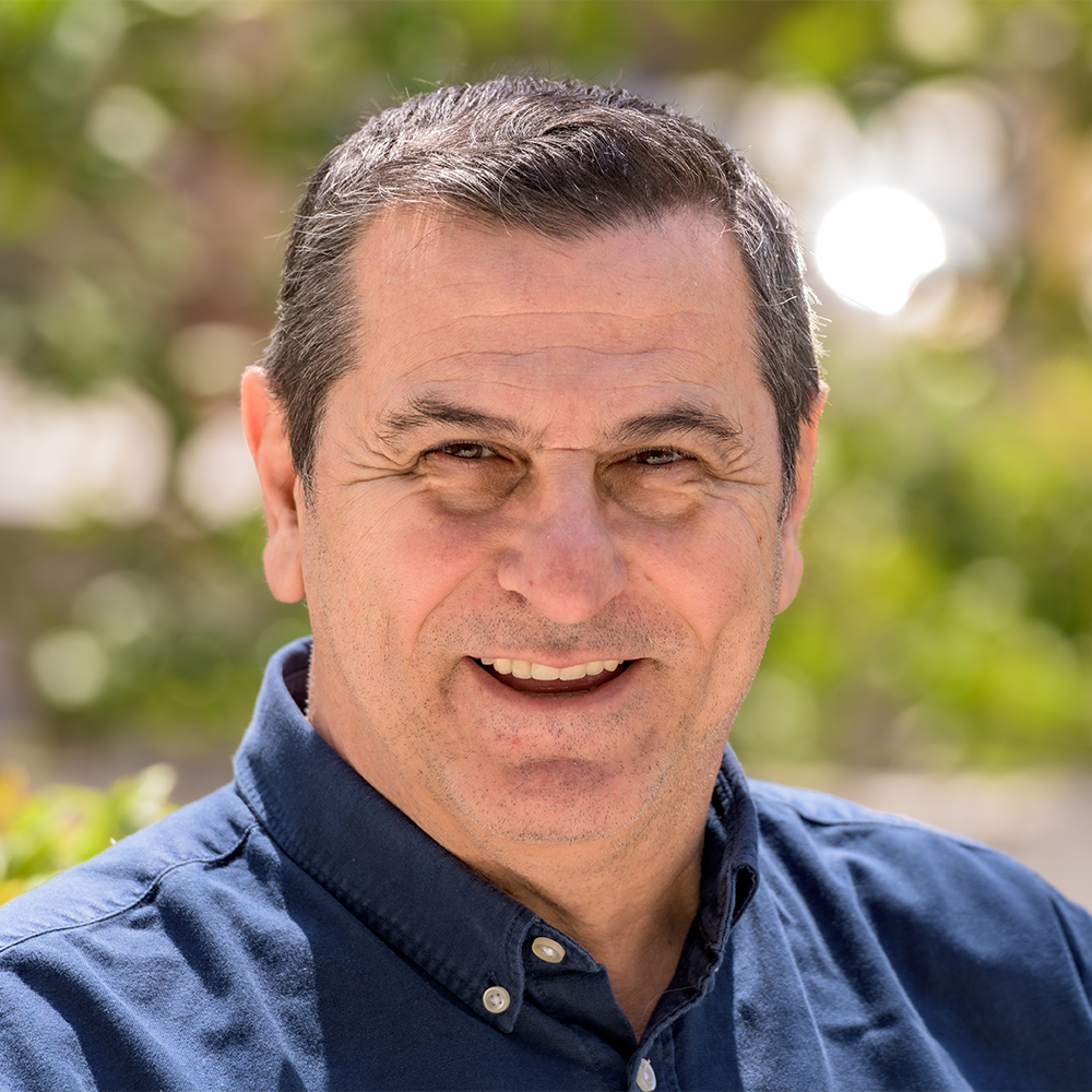 Κώστας Αποστολίδης